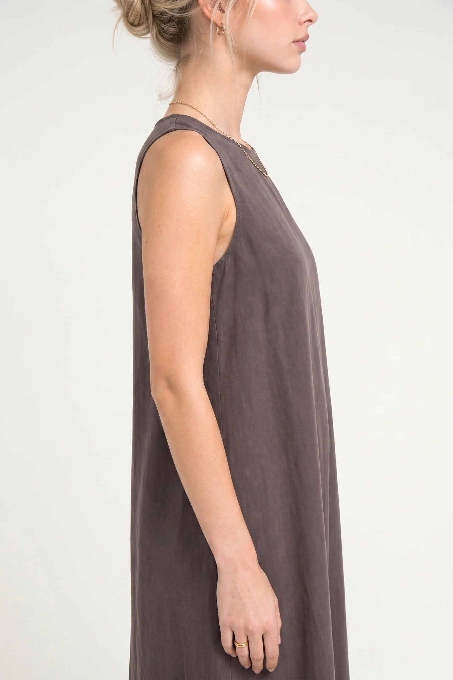 Ärmelloses, lockeres Maxi-Kleid