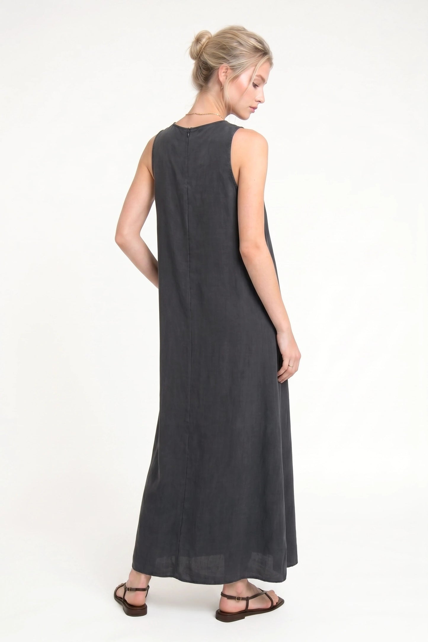 Ärmelloses, lockeres Maxi-Kleid