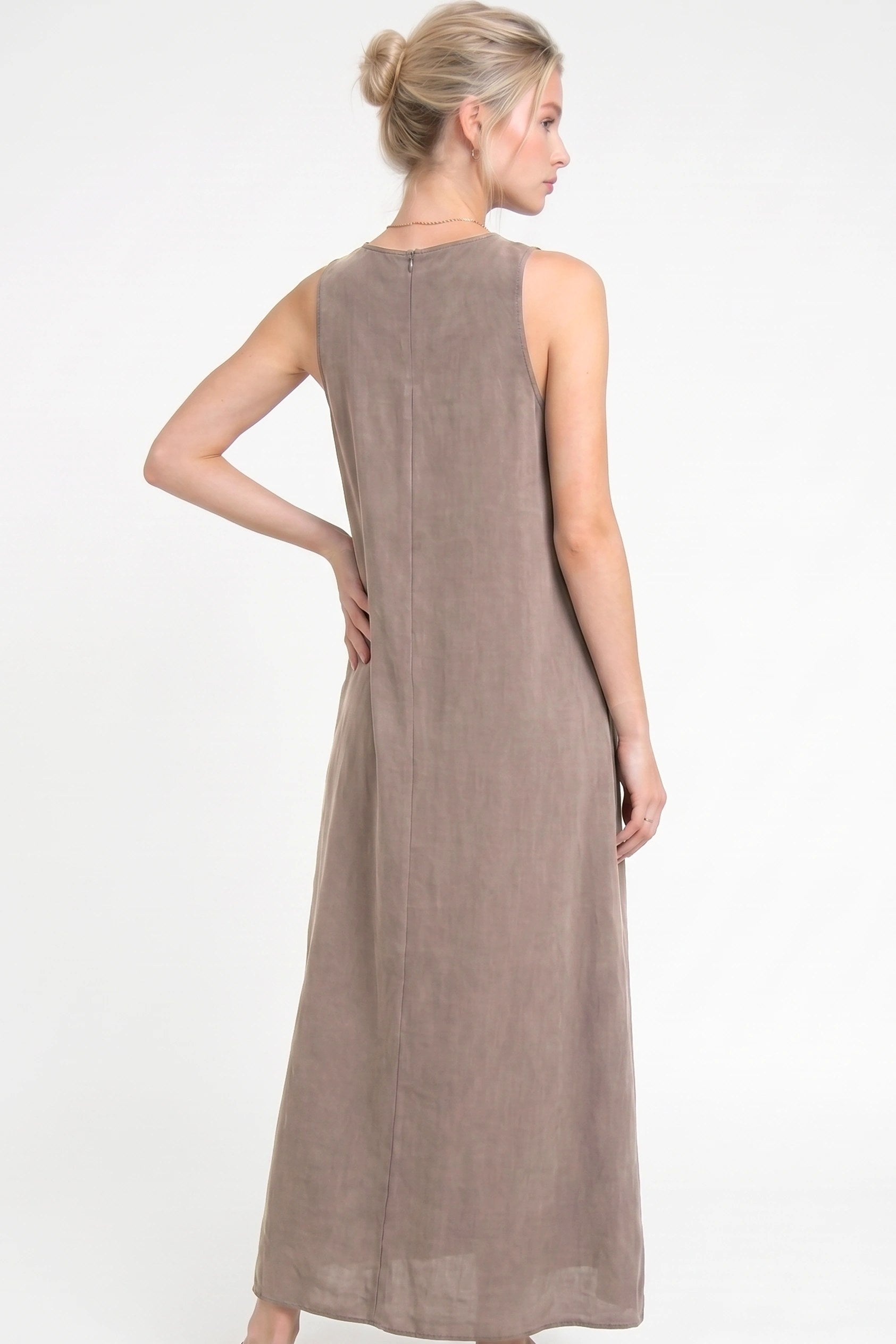 Ärmelloses, lockeres Maxi-Kleid