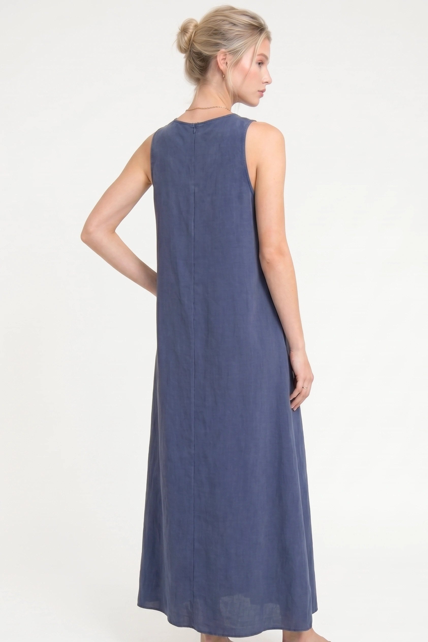 Ärmelloses, lockeres Maxi-Kleid