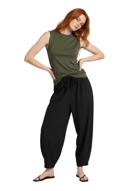 Ärmelloses Oberteil mit Rundhalsausschnitt