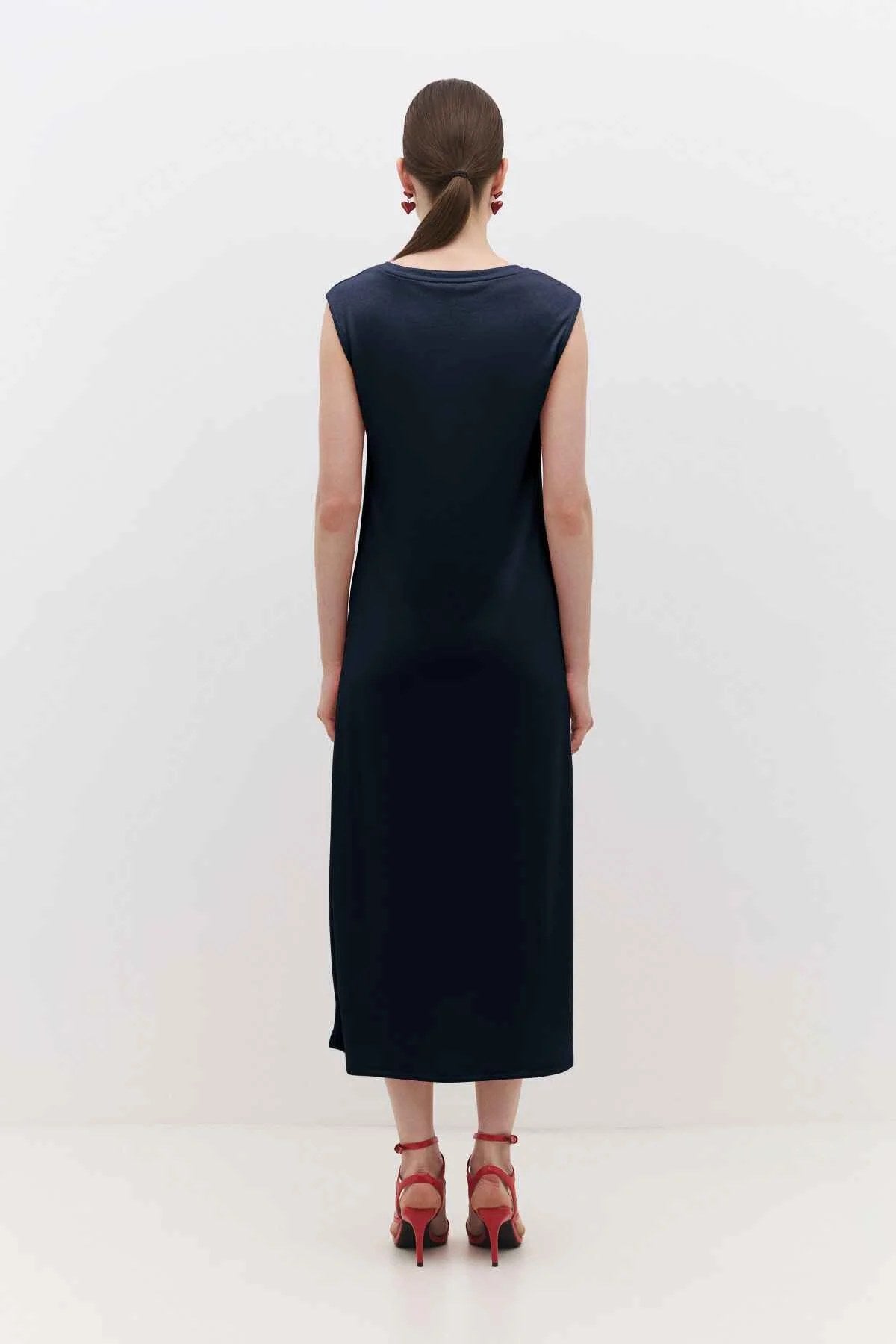 Midikleid mit Rundhalsausschnitt