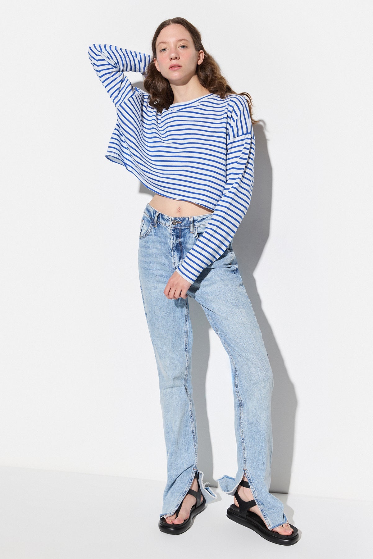 Oversize-Crop-Bluse mit Rundhalsausschnitt