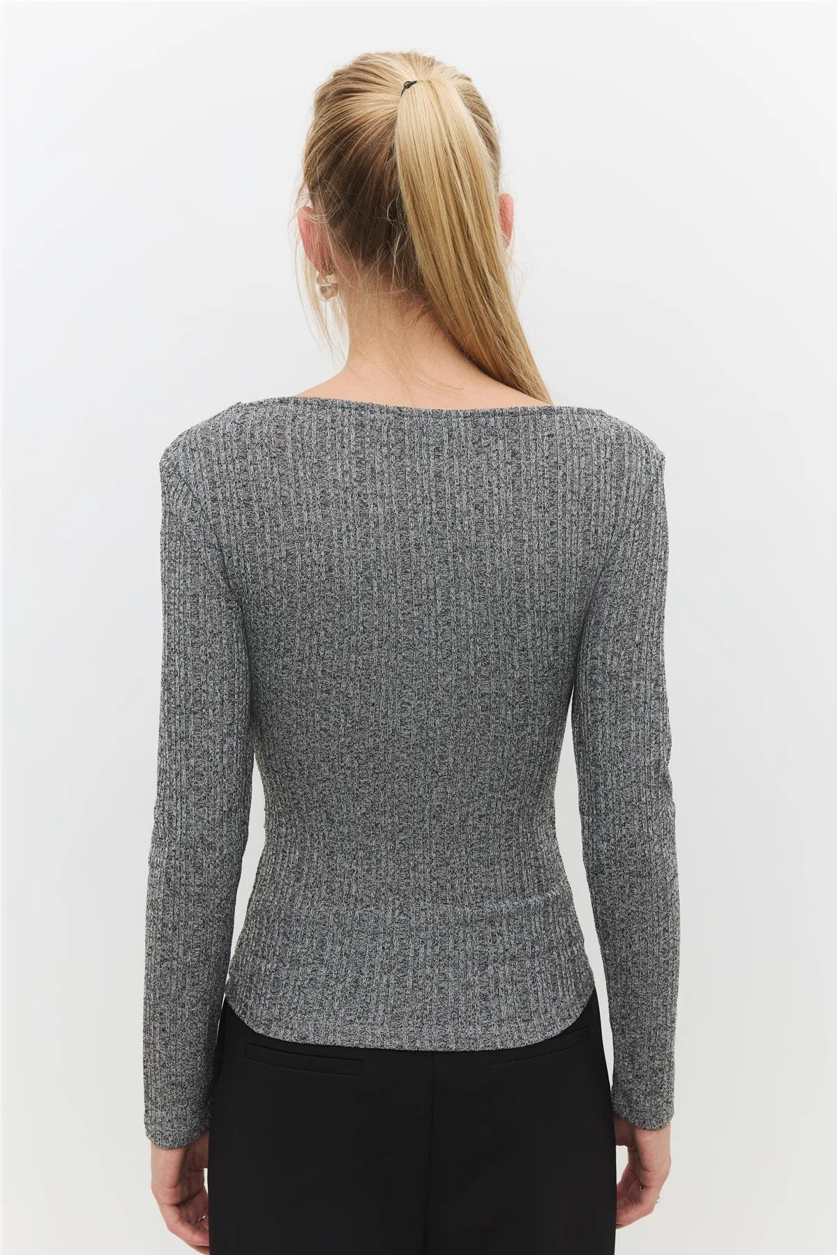 Bluse mit Rundhalsausschnitt und langen Ärmeln