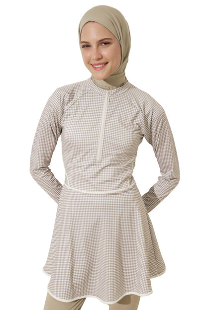 SCHWARZES, SCHONENDES BADEKLEID MIT PASTEINGEDECKUNG