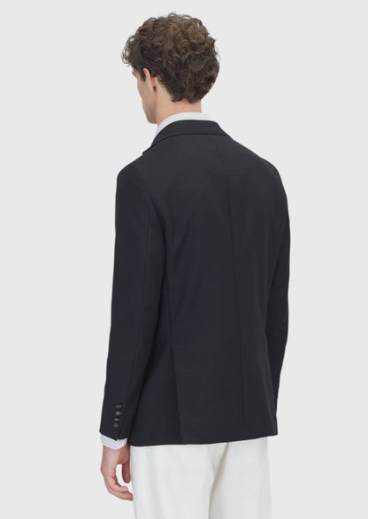 Schwarze Wolljacke im Komfortschnitt