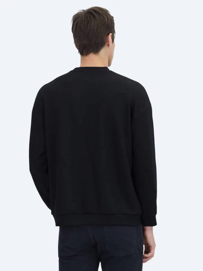 Schwarzer Rundhalsausschnitt Bedruckter Pullover