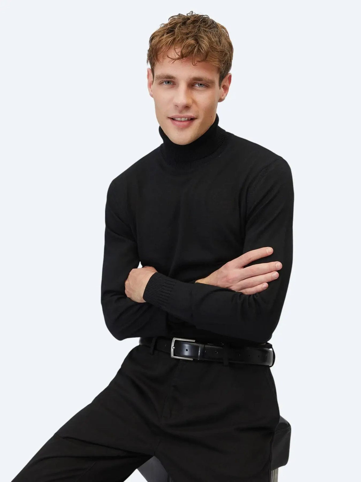 Schwarzes Strick-Sweatshirt