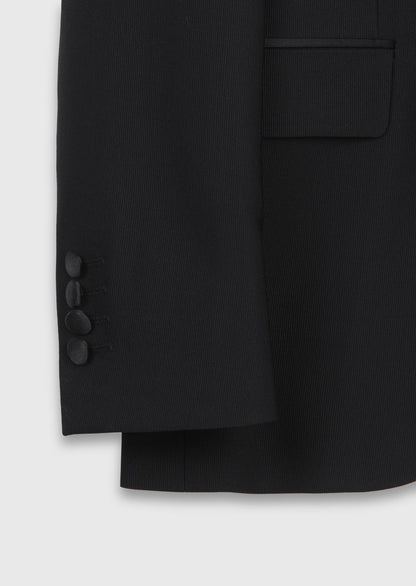 Schwarzer moderner Tuxedo mit Schalkragen