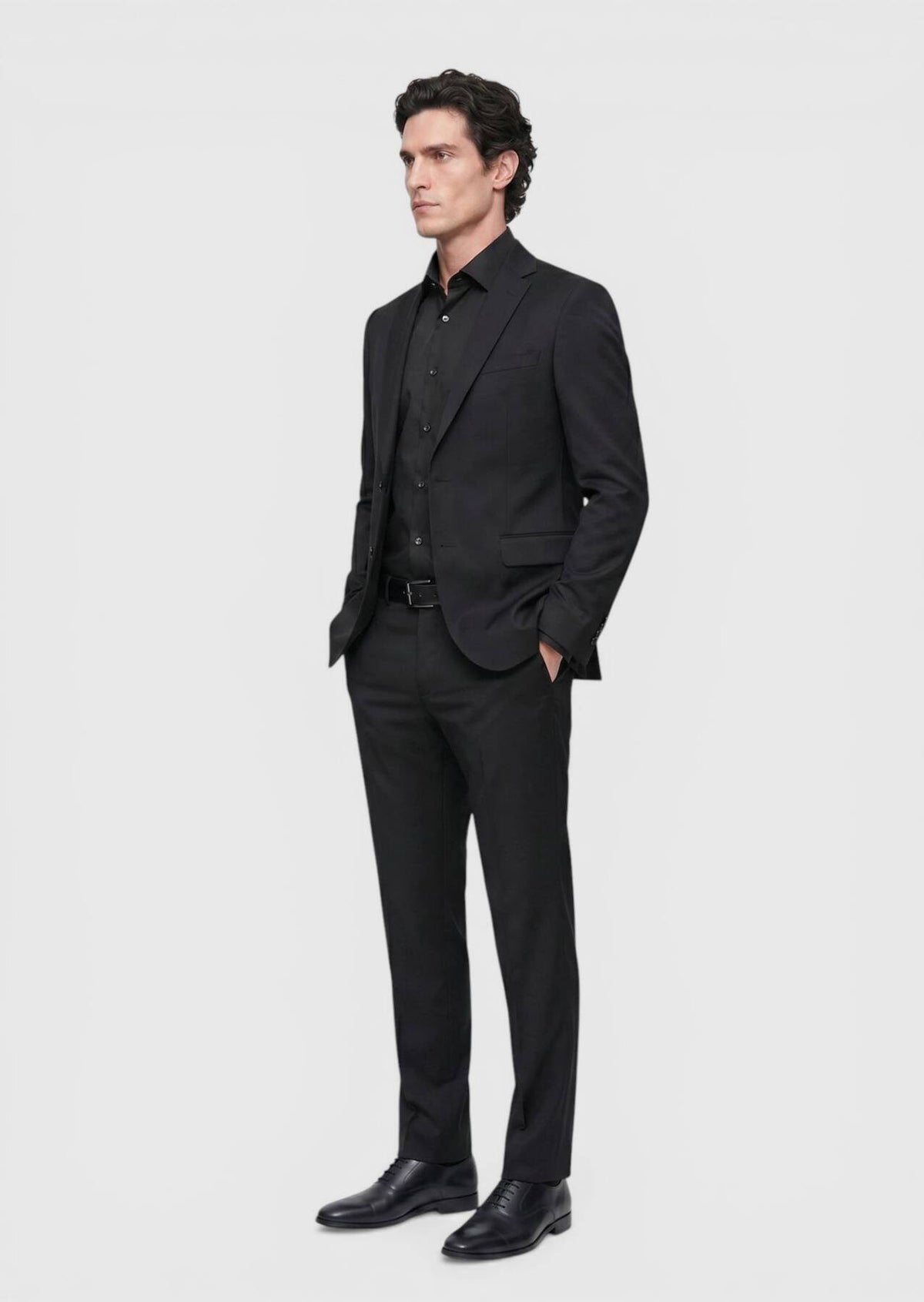 Schwarzer Regular Fit Wollanzug