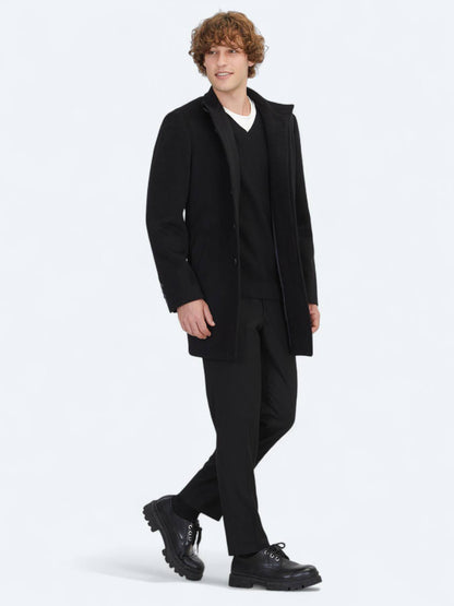 Schwarzer Regular Fit Rollkragenmantel