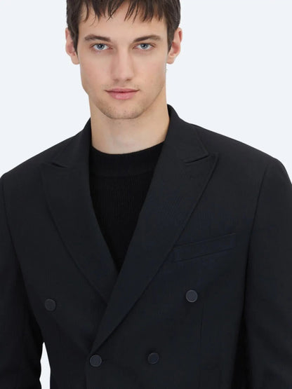 Schwarze gestreifte Komfortjacke