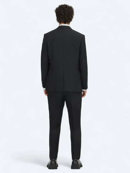 Schwarzer gestreifter Anzug, modern fit
