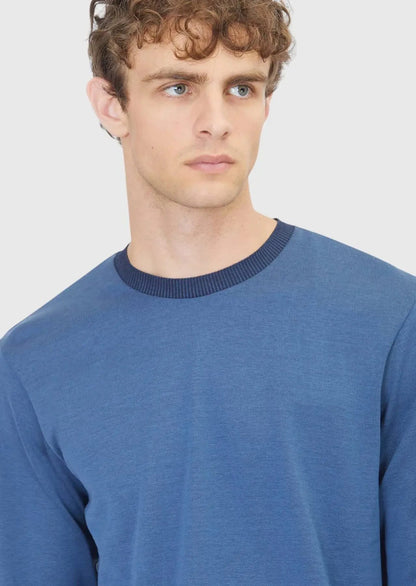 Blaues, schlichtes Sweatshirt mit Rundhalsausschnitt