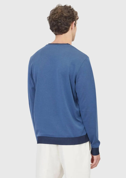 Blaues, schlichtes Sweatshirt mit Rundhalsausschnitt