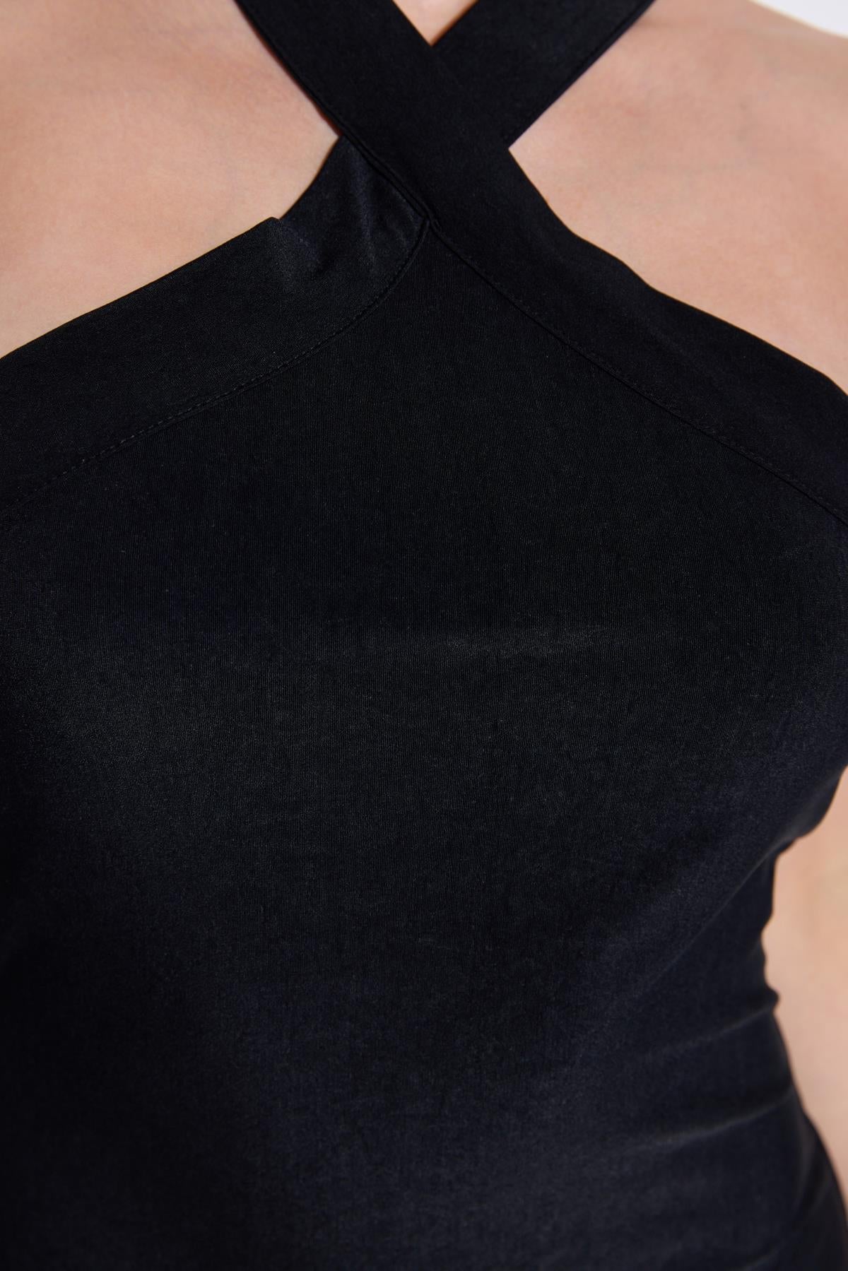 Figurbetontes Minikleid