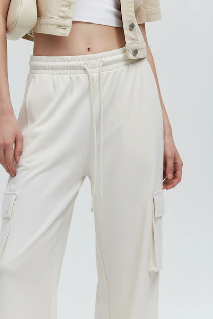 Weite Hosen mit weitem Bein