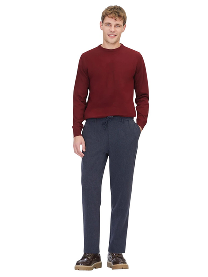 Burgunder Strickpullover