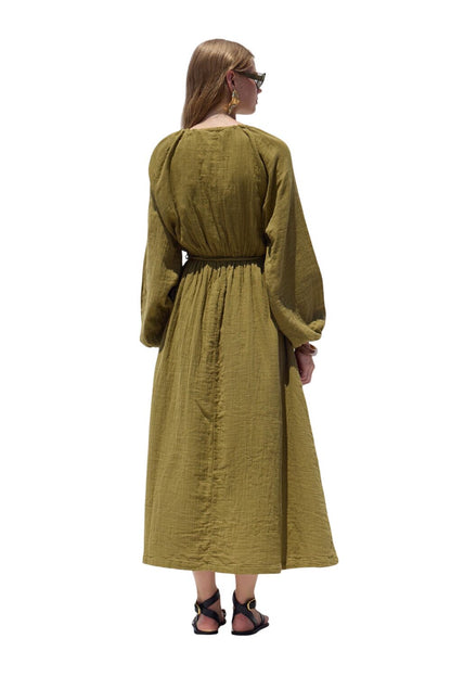 Braunes Muslin-Kleid mit Bindung