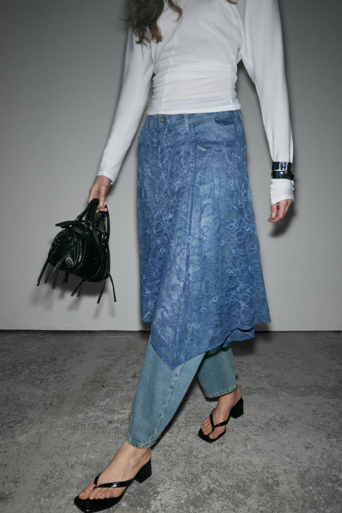 GRIMELANGE Damen Asymmetrischer Spitzenrock Marineblau