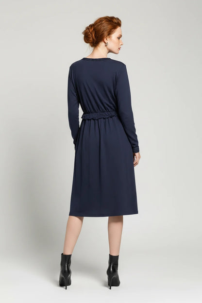 Besticktes Langarmkleid mit Taillengürtel