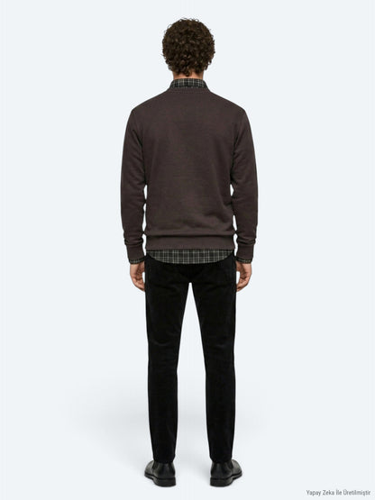 Brauner Rundhalsausschnitt Pullover