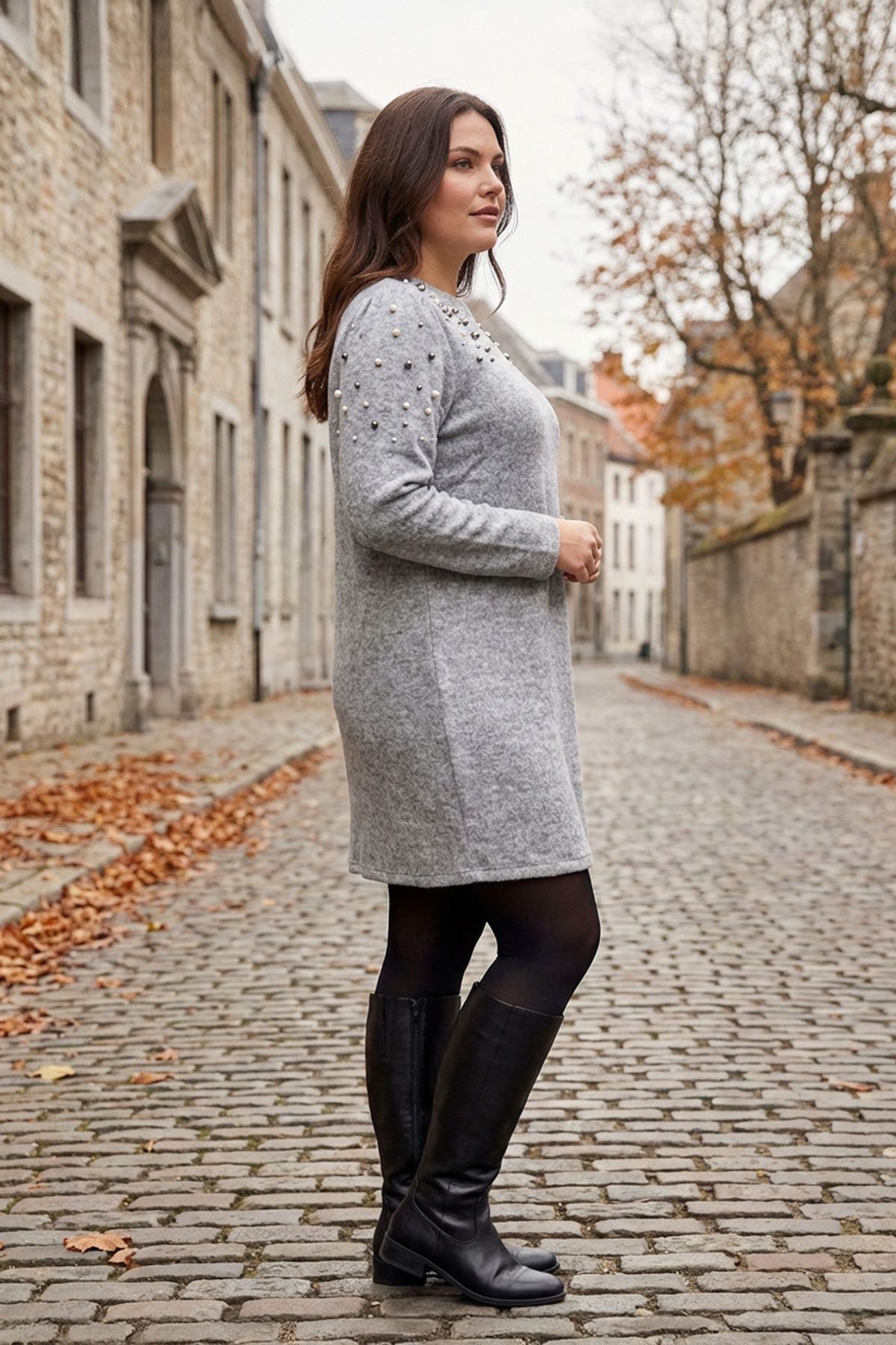 Plus Size Rundhals-Langarm-Plüschtunika mit Perlenbesatz und langen Ärmeln