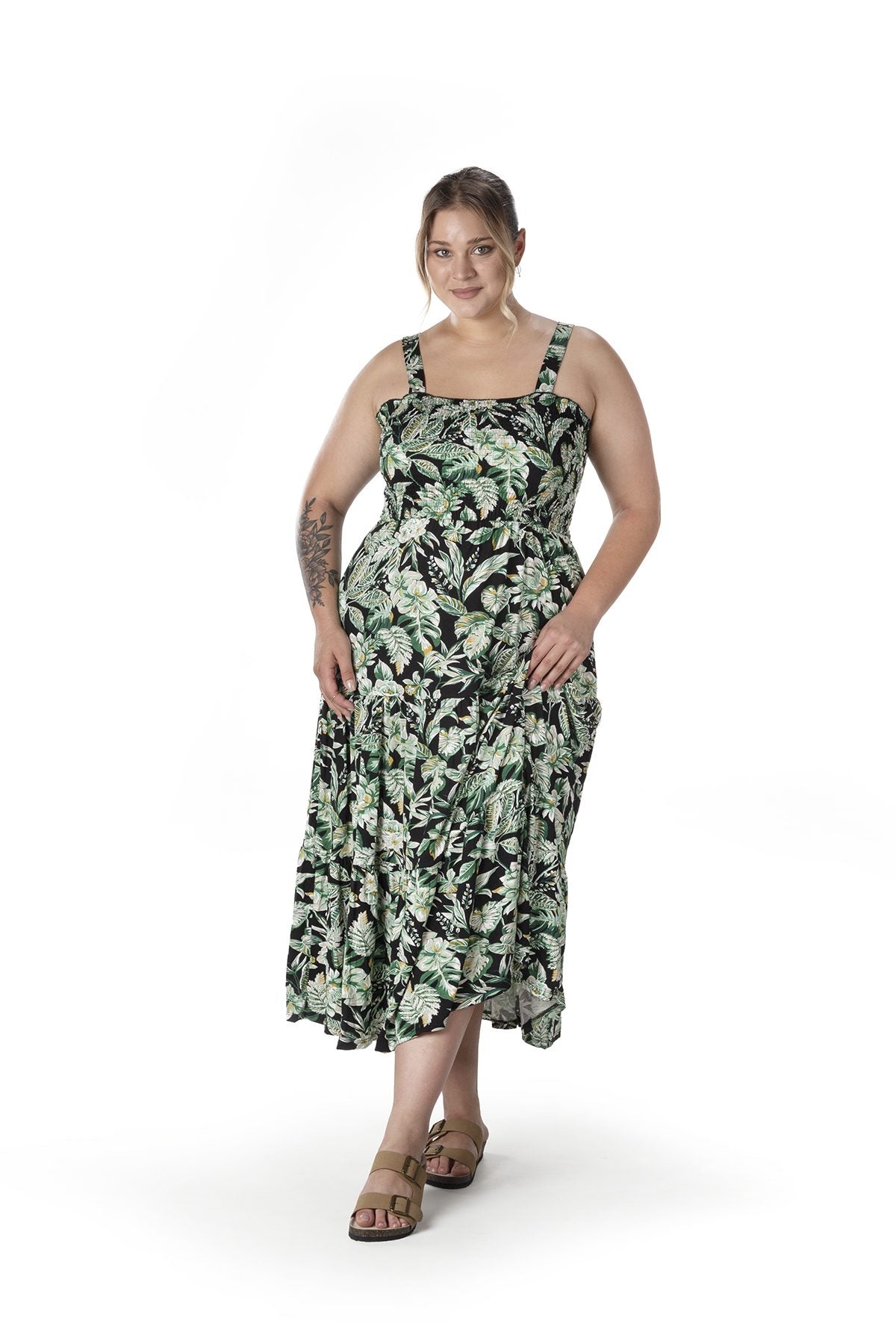 Plus-Size-Kleid mit Blumenmuster, breiten Trägern und elastischem Bund