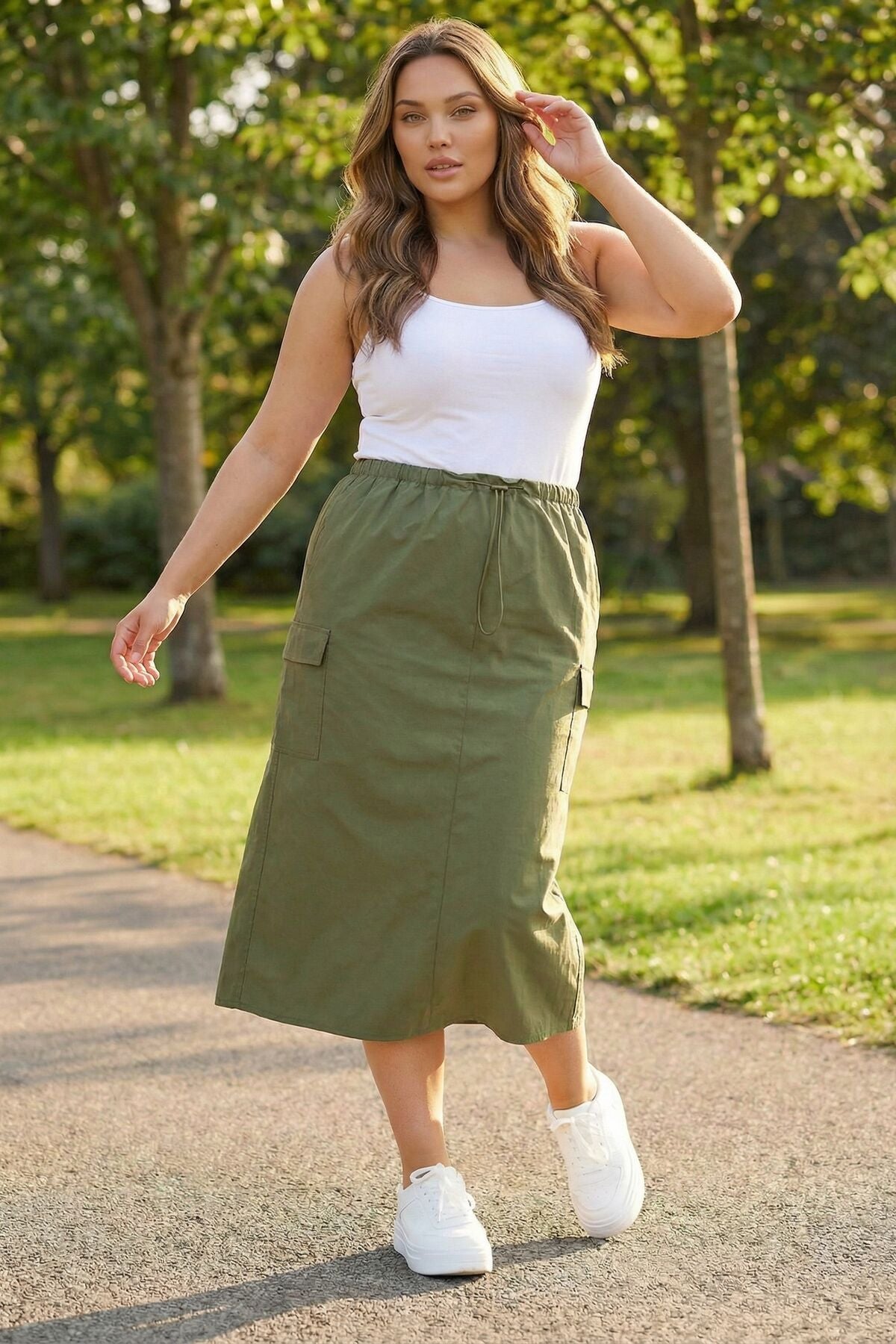 Plus-Size-Cargorock in Midi-Länge mit gerafftem Bund und Rückenschlitz