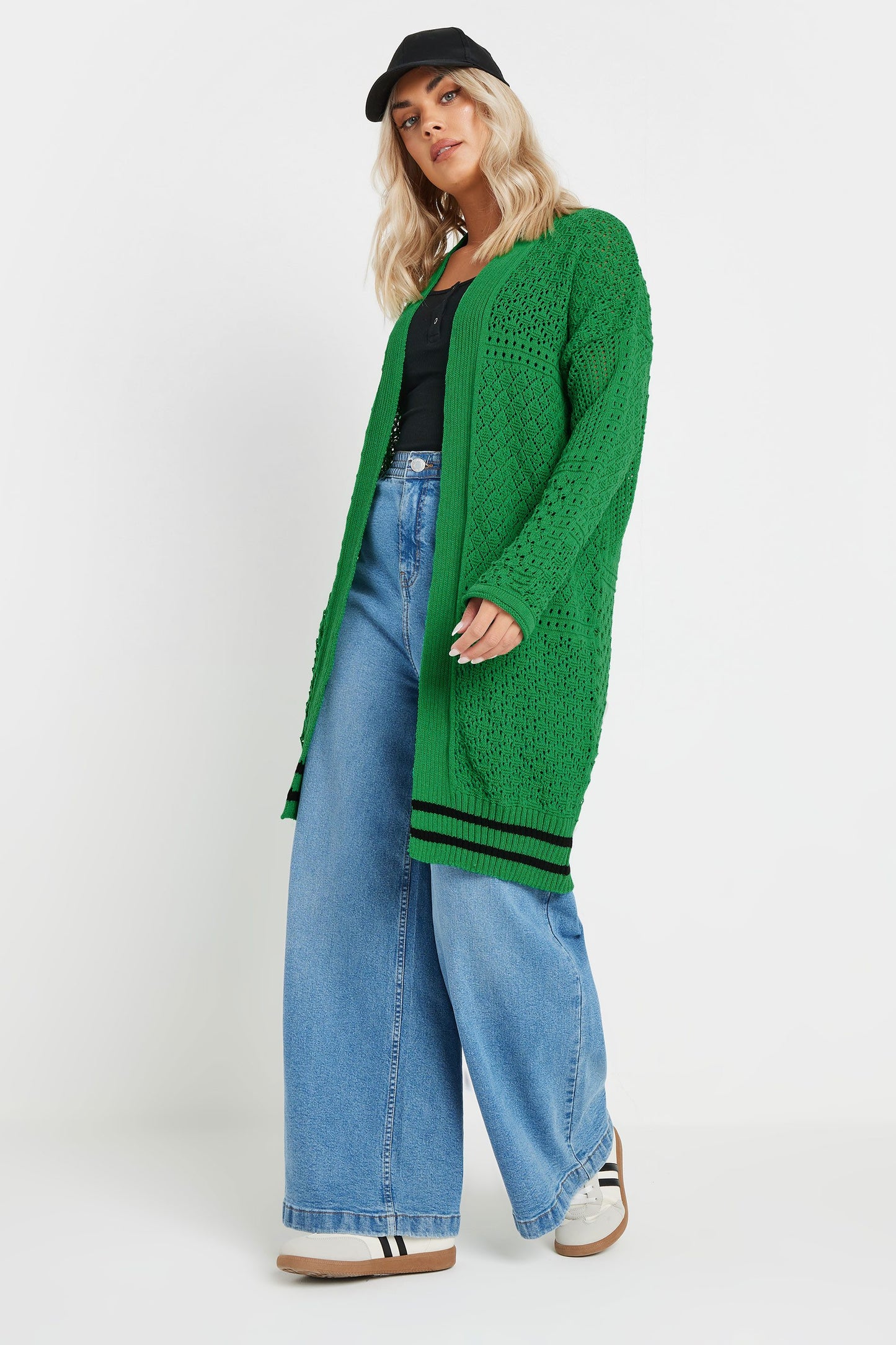 Strickjacke in Übergröße mit langen Ärmeln und offener Vorderseite aus Spitze