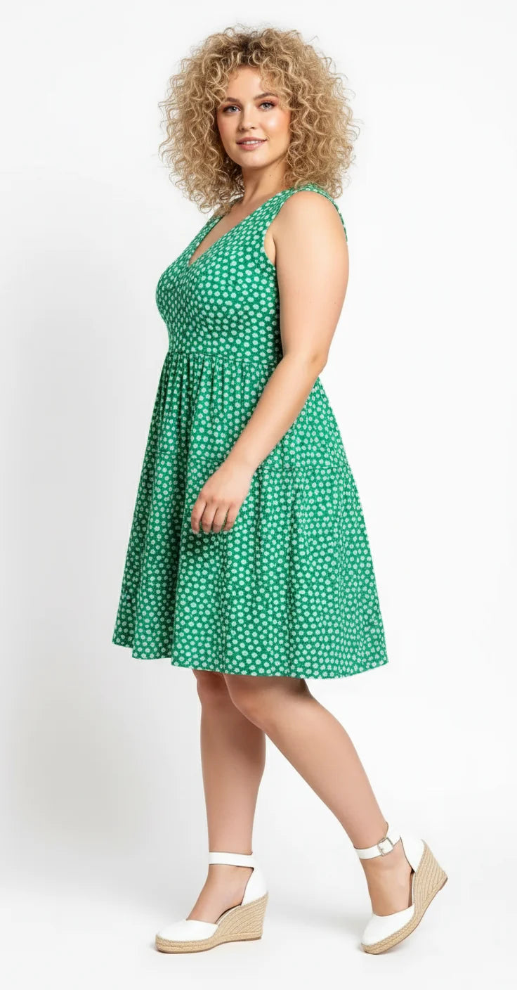 Plus-Size-Kleid mit V-Ausschnitt, elastischem Bund und Blumenmuster