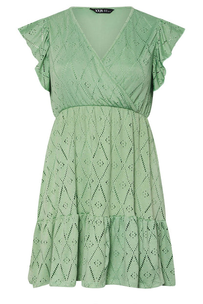 Ärmelloses Spitzenkleid in Übergröße mit V-Ausschnitt, Rüschenärmeln und Futter