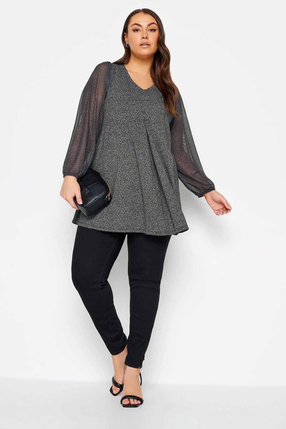Plus-Size-Bluse mit V-Ausschnitt, langen Ärmeln, Falten vorne und Tüllbesatz, aus dehnbarem Material