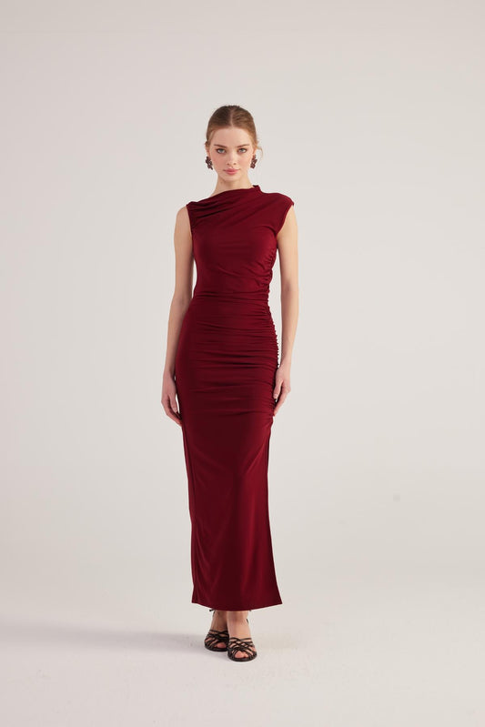 Langes Lilienkleid mit Raffung
