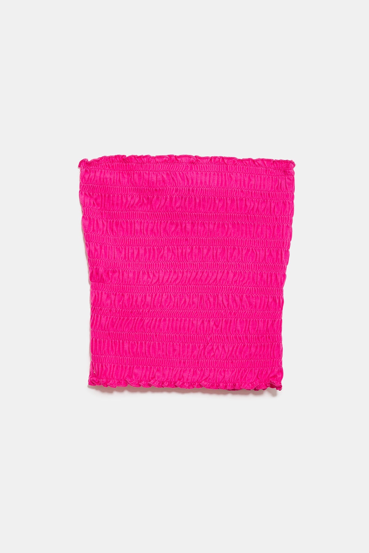 Raffung an der trägerlosen Crop-Bluse