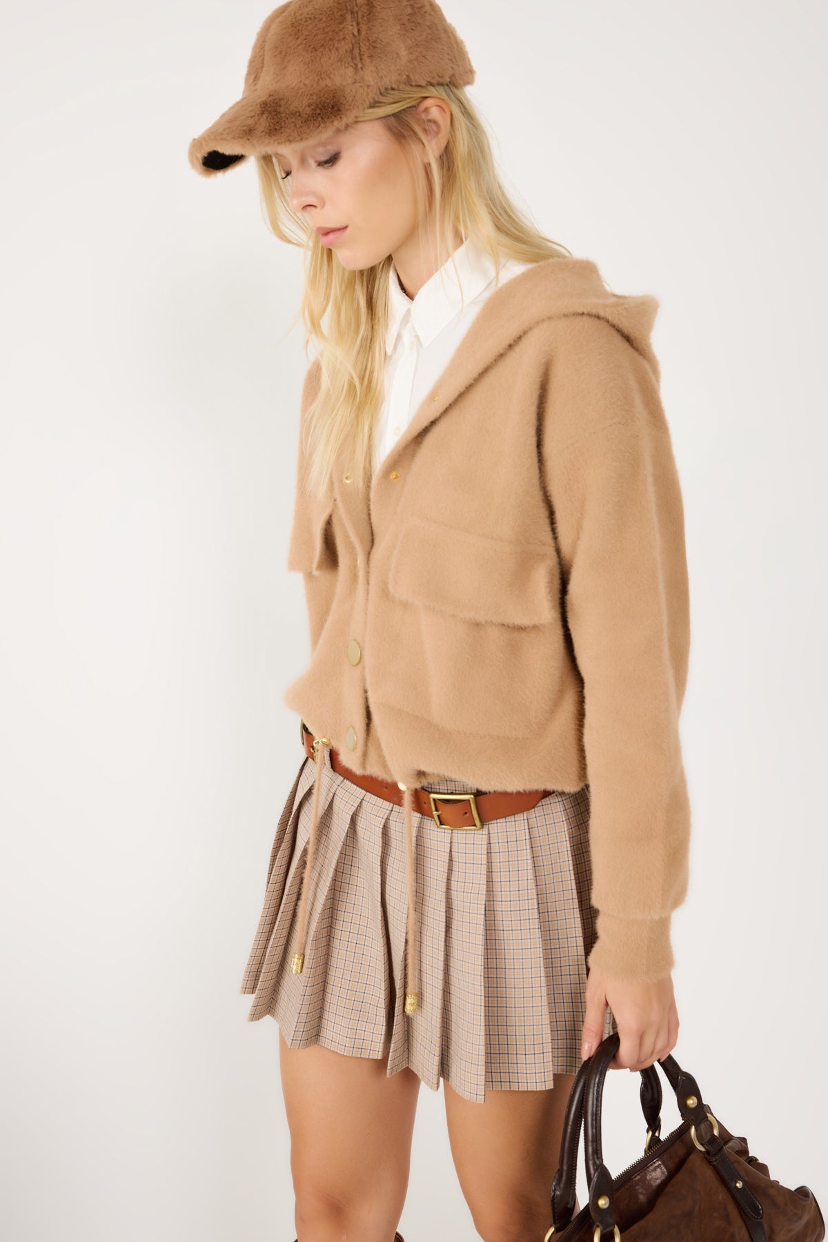 Strickjacke mit Knopfdetails und Taschen