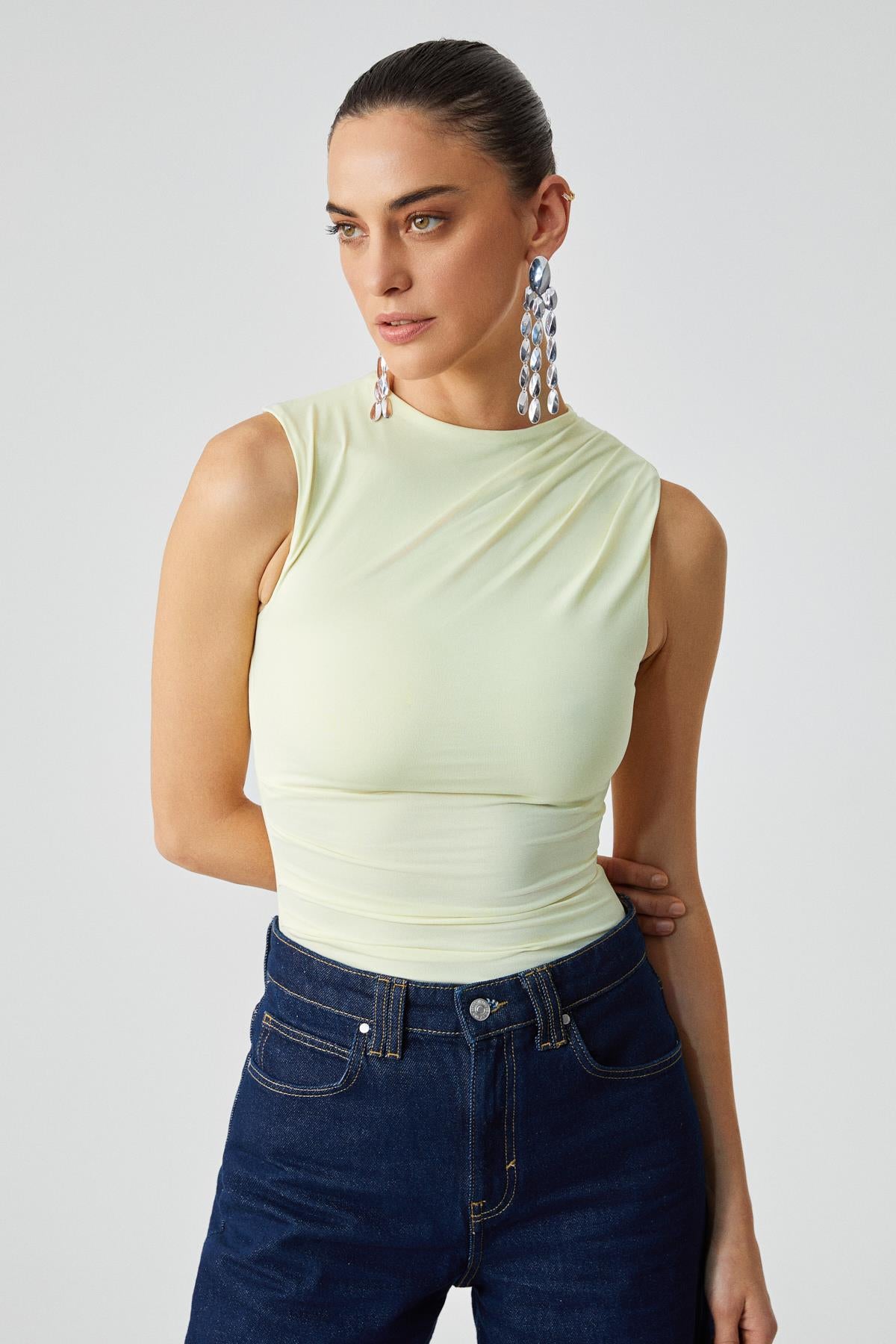 ETHIQUET Damen Slim Fit Rundhals Weste Gelb