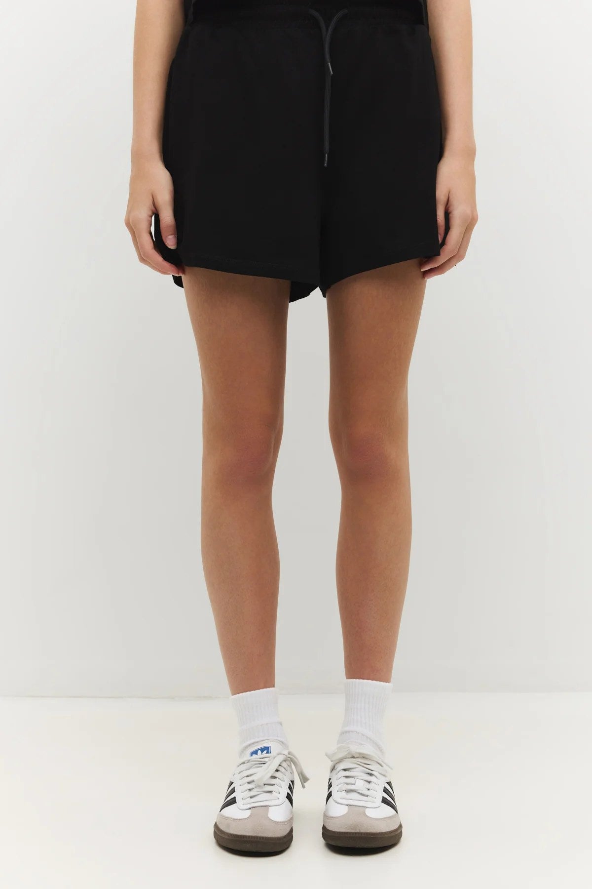 Shorts mit Taschen und elastischem Bund