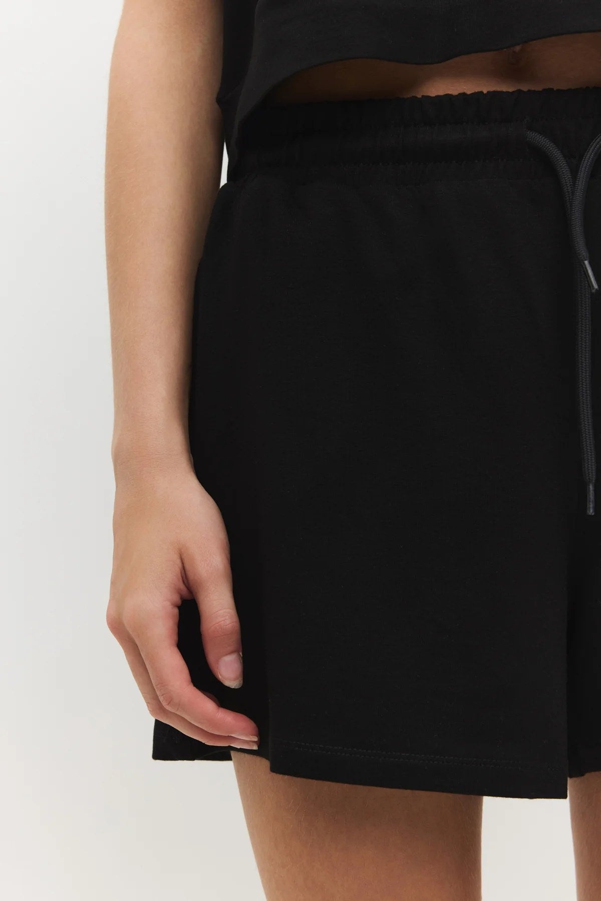 Shorts mit Taschen und elastischem Bund