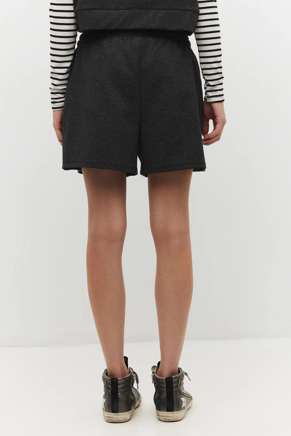 Shorts mit Taschen und elastischem Bund