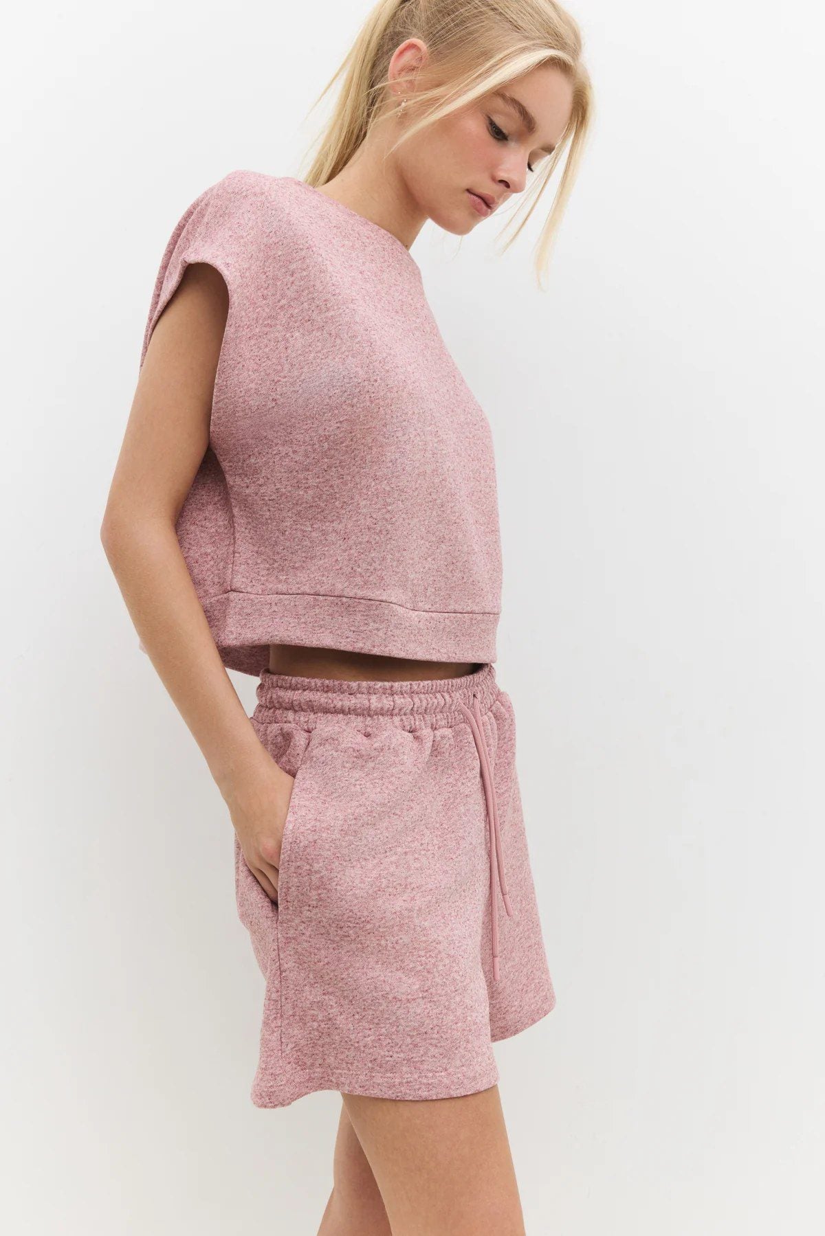 Shorts mit Taschen und elastischem Bund