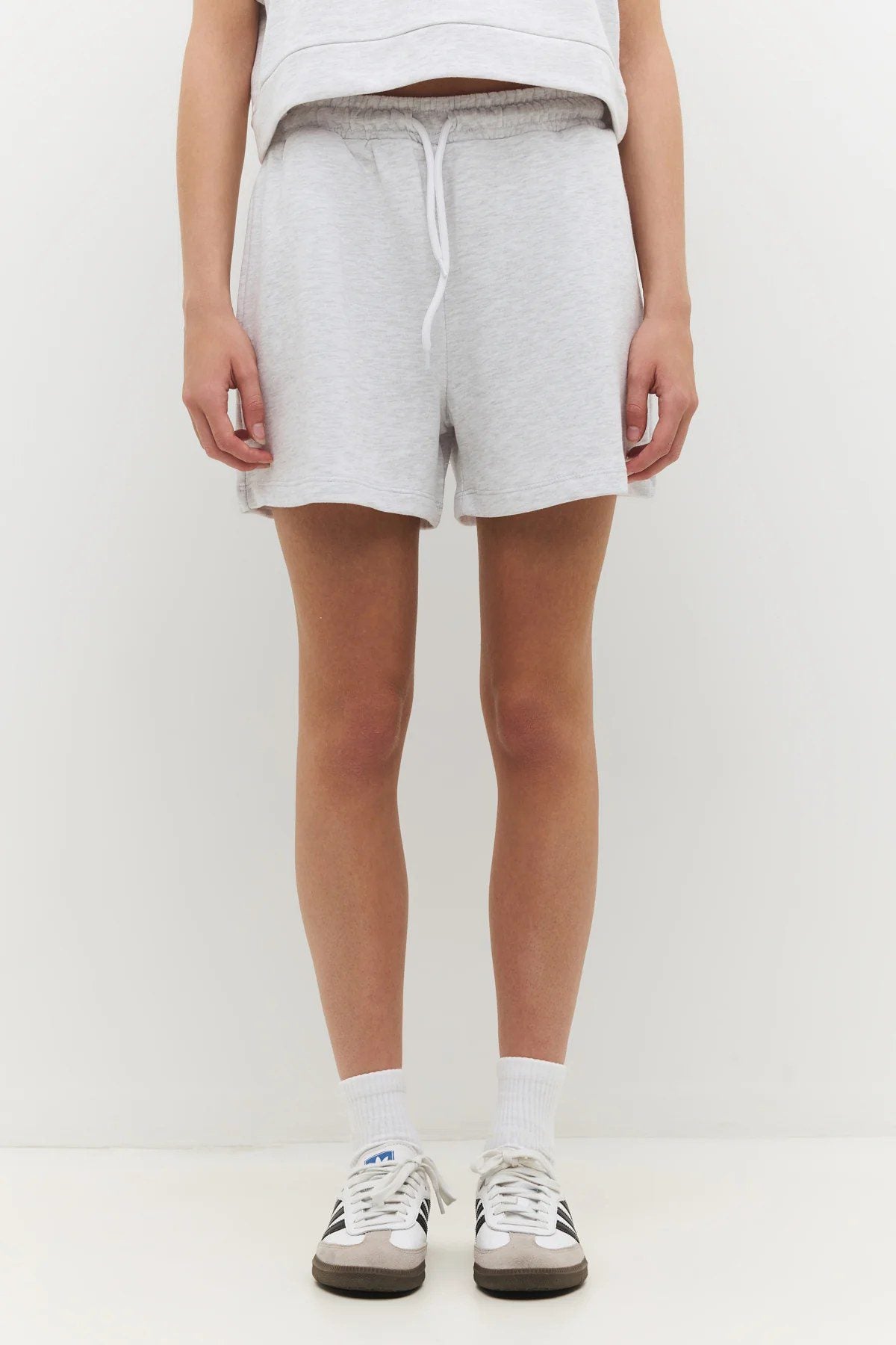 Shorts mit Taschen und elastischem Bund