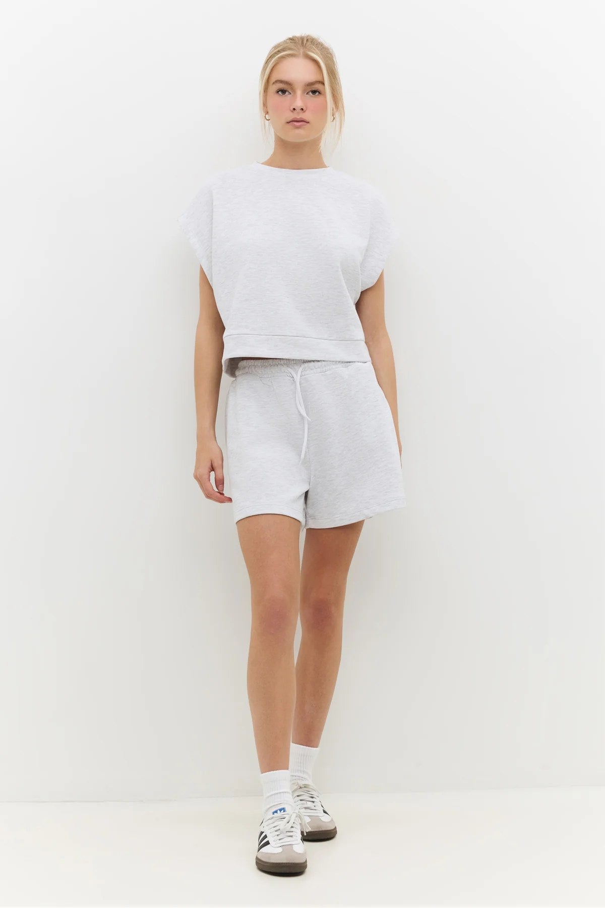 Shorts mit Taschen und elastischem Bund
