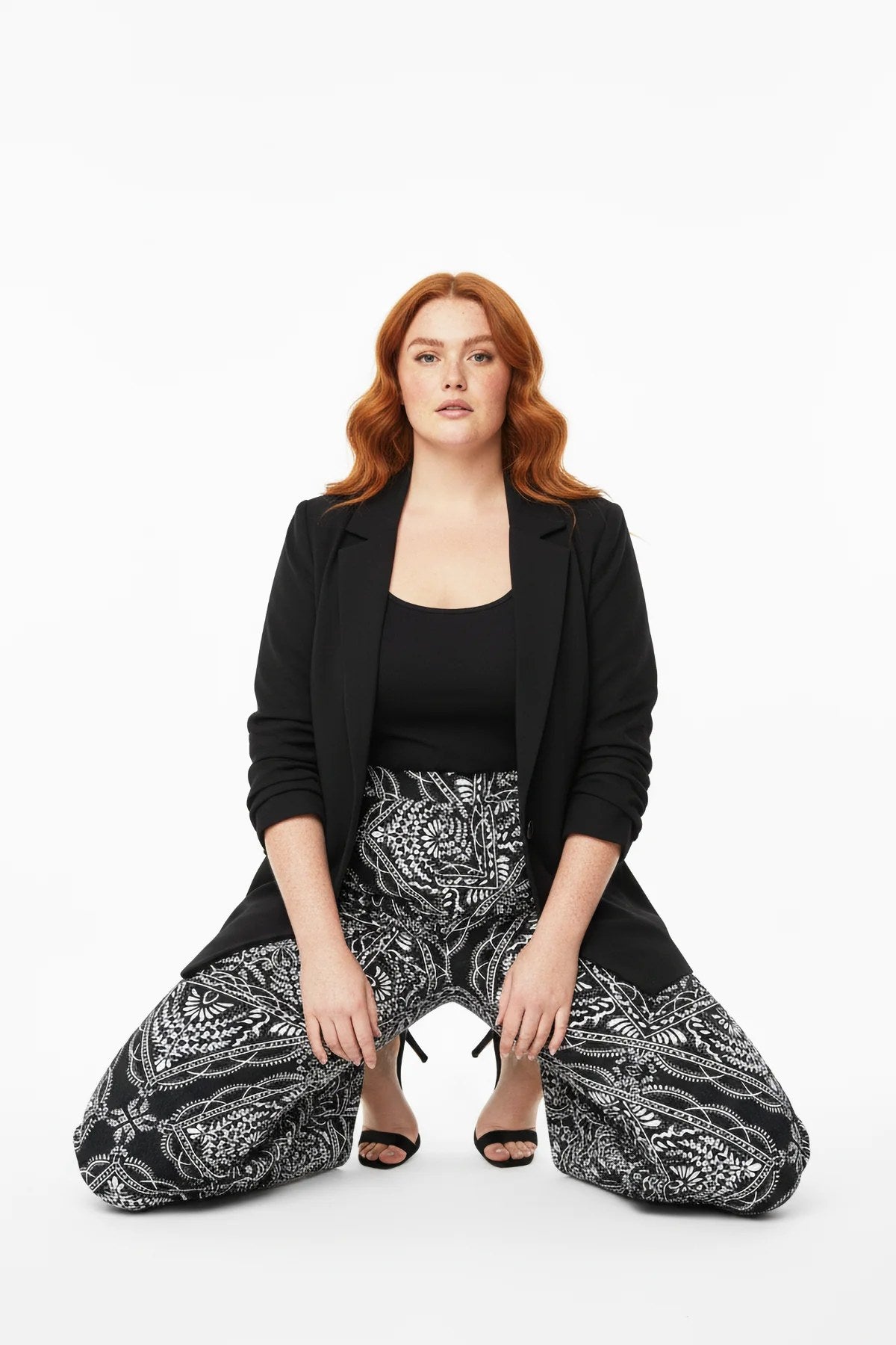 Weit geschnittene Hose mit Taschen