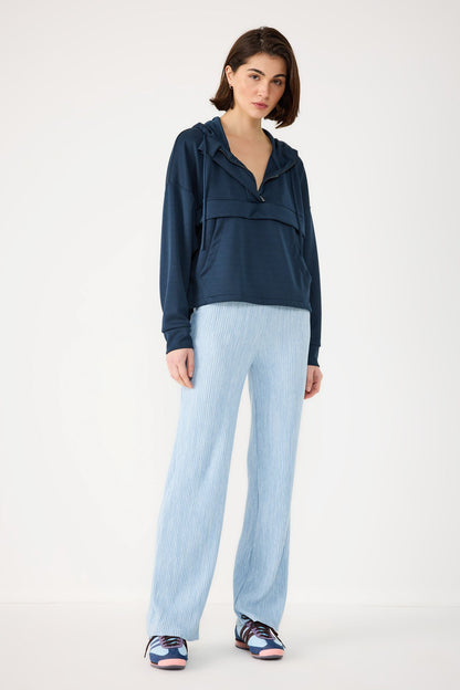 Weiches Sweatshirt mit halbem Reißverschluss und Taschen