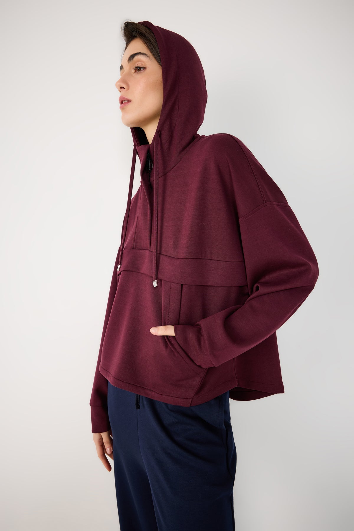 Weiches Sweatshirt mit halbem Reißverschluss und Taschen