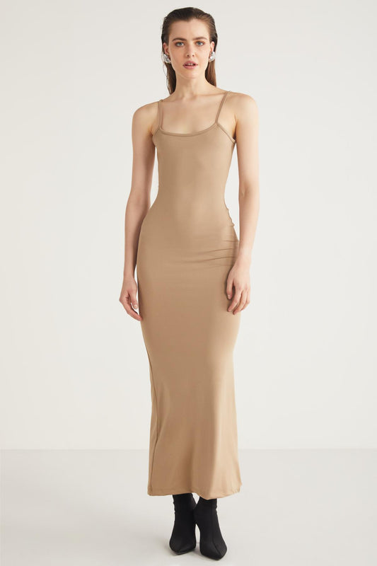 Chasity Damen Satin Maxikleid