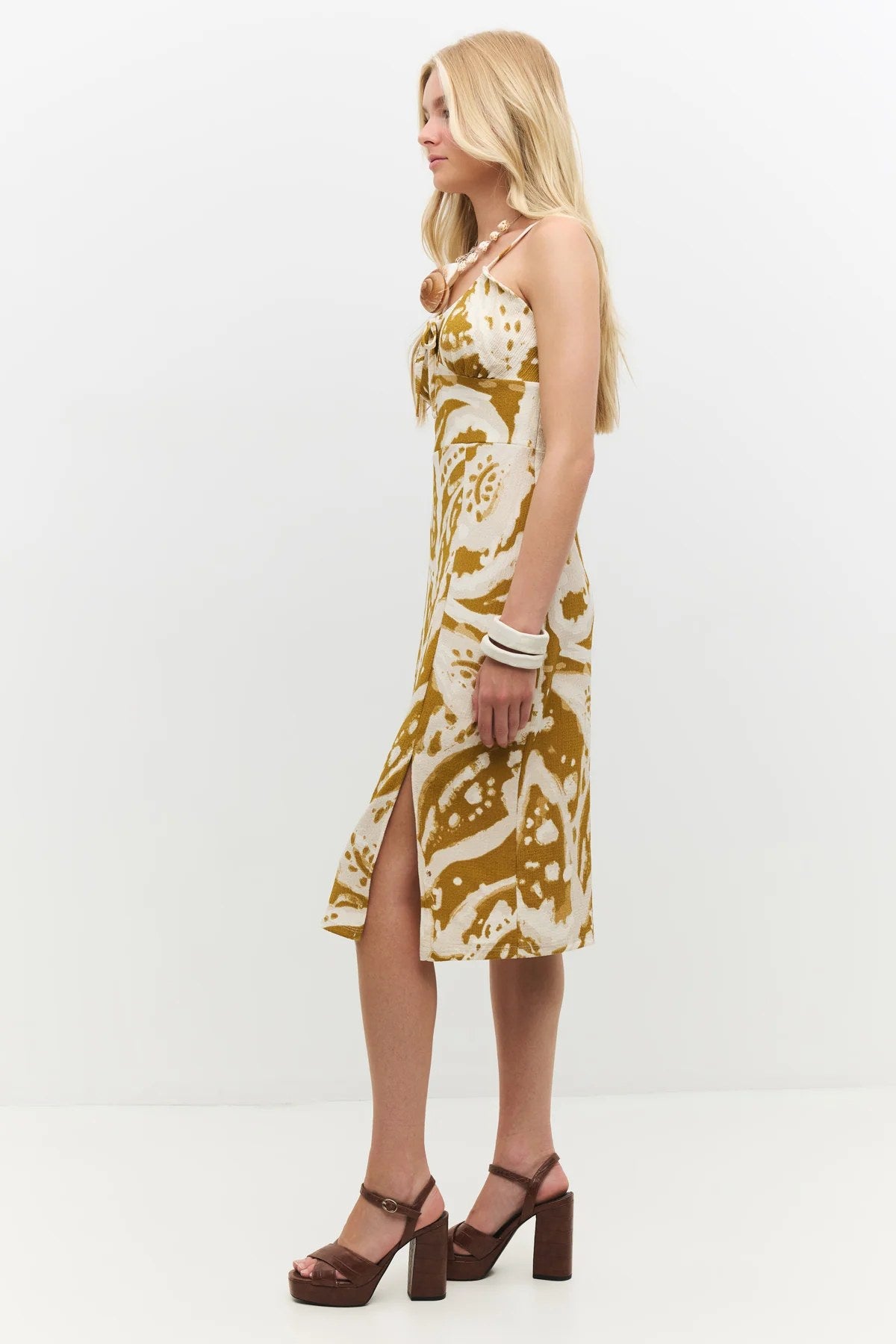 Minikleid mit Blumenmuster und Schlitz