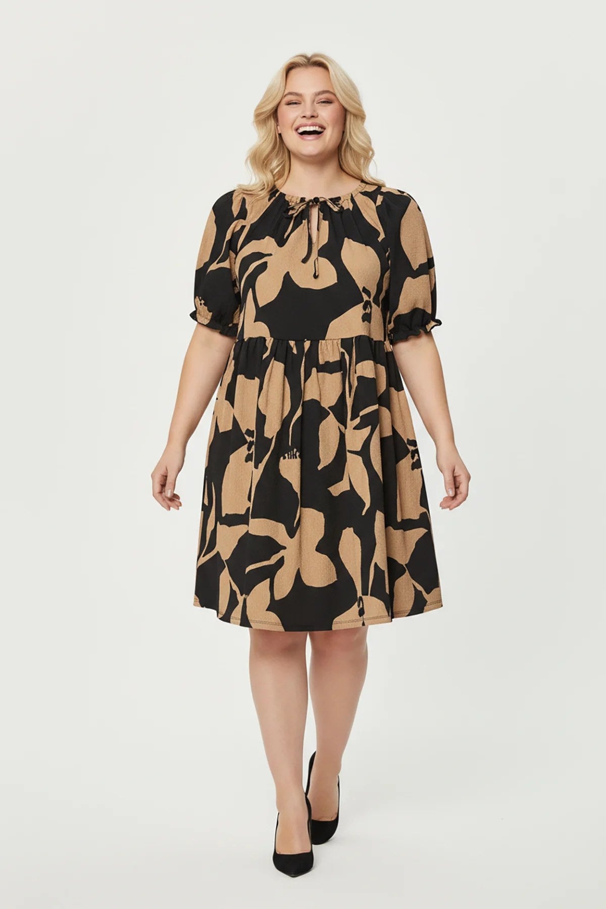 Kleid mit Blumenmuster