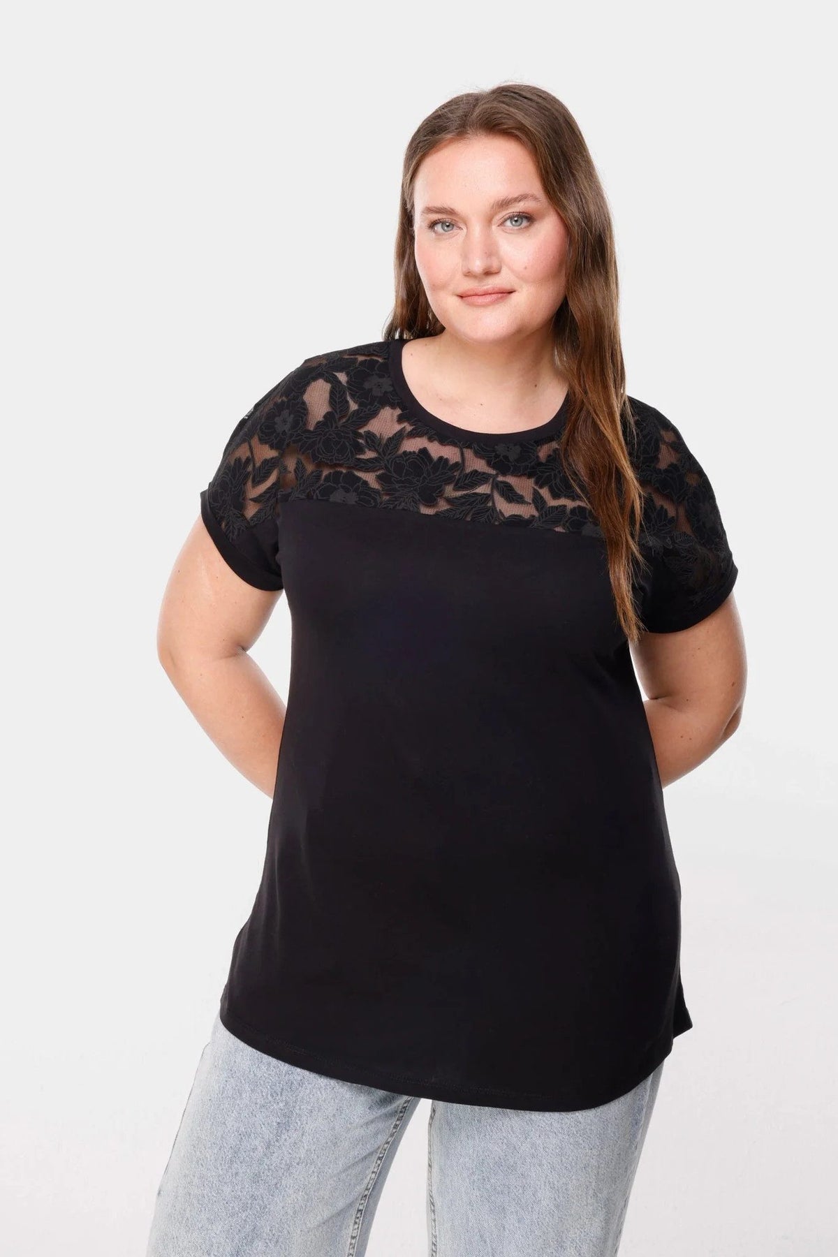 T-Shirt mit Tülldetails